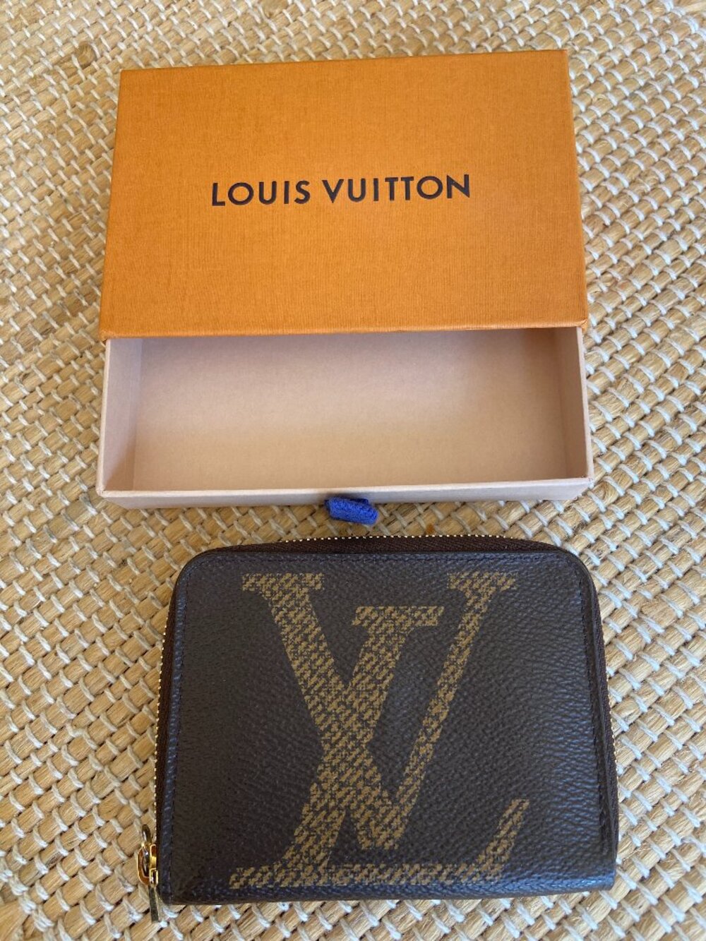 Louis Vuitton MONOGRAM GIANT Zippy Coin WALLET WITH BOX